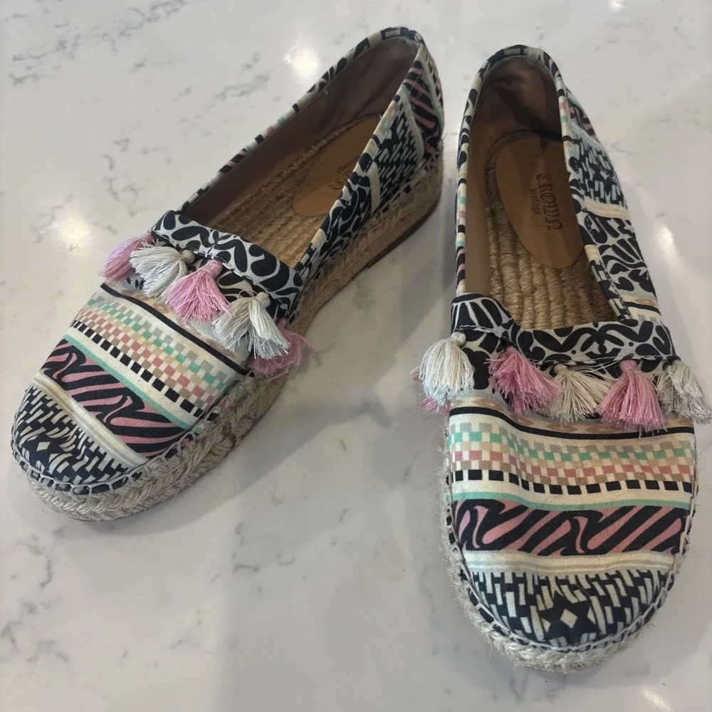 Crown Vintage Platform Espadrilles Womens SZ 8.5M Multicolor Fabric Tassels Boho